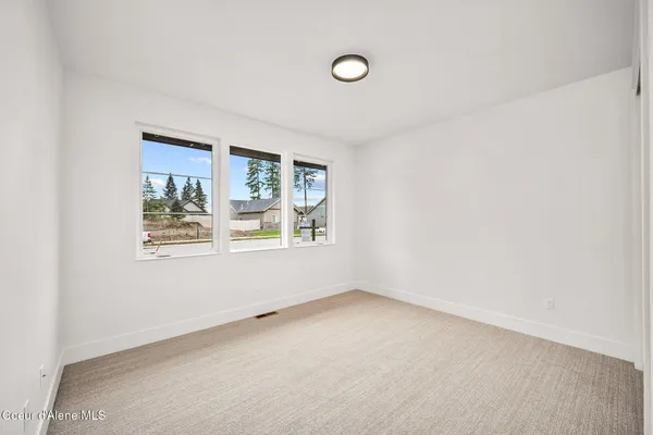 $984,000 | 974 East Steeple Chase Road, Hayden, ID 83835