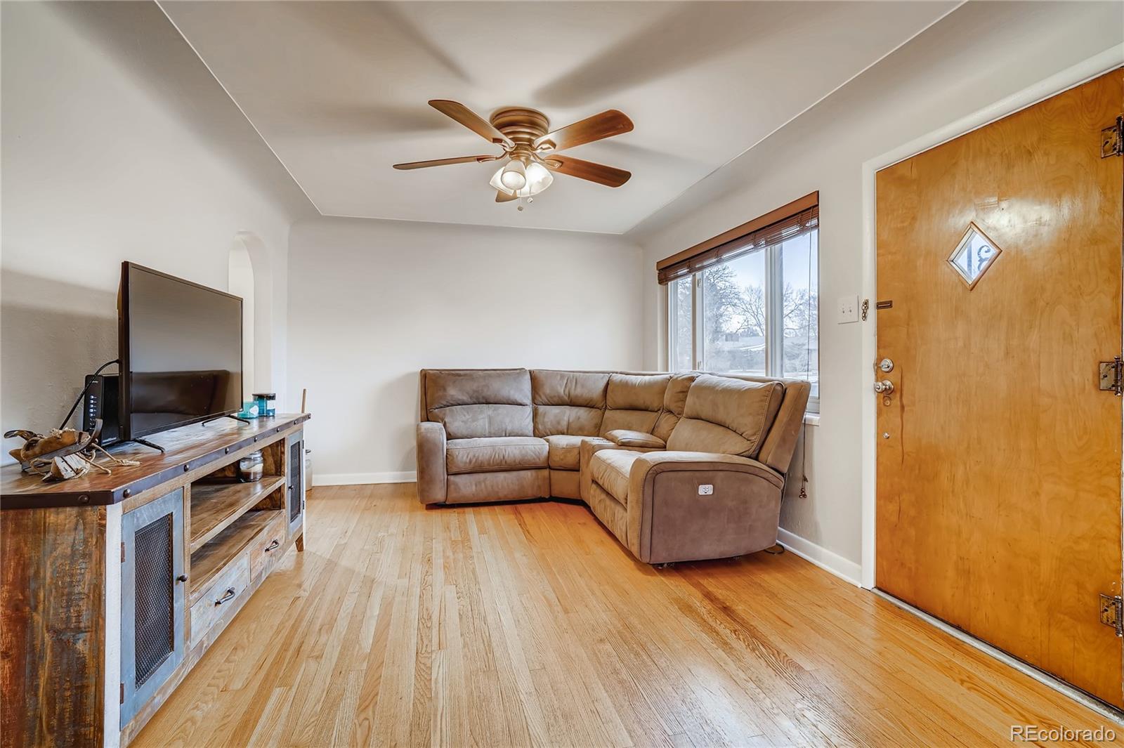 4055 Kendall Street Wheat Ridge, CO 80033 - Photo 5 of 28 Gallery Image 5