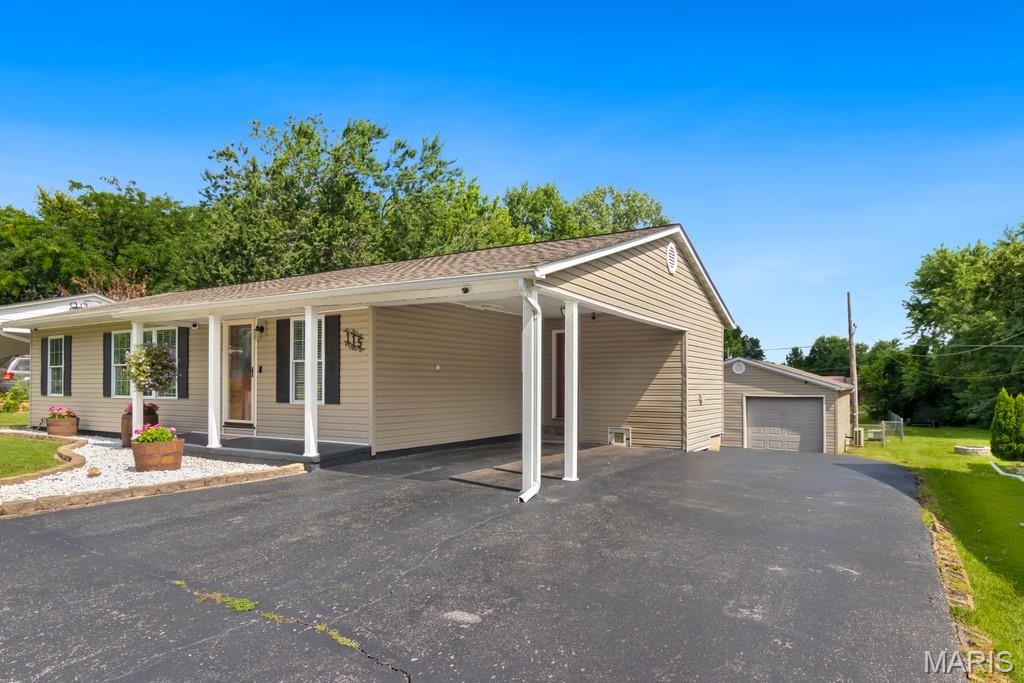 115 George Street Sullivan, MO 63080 - Photo 2 of 32