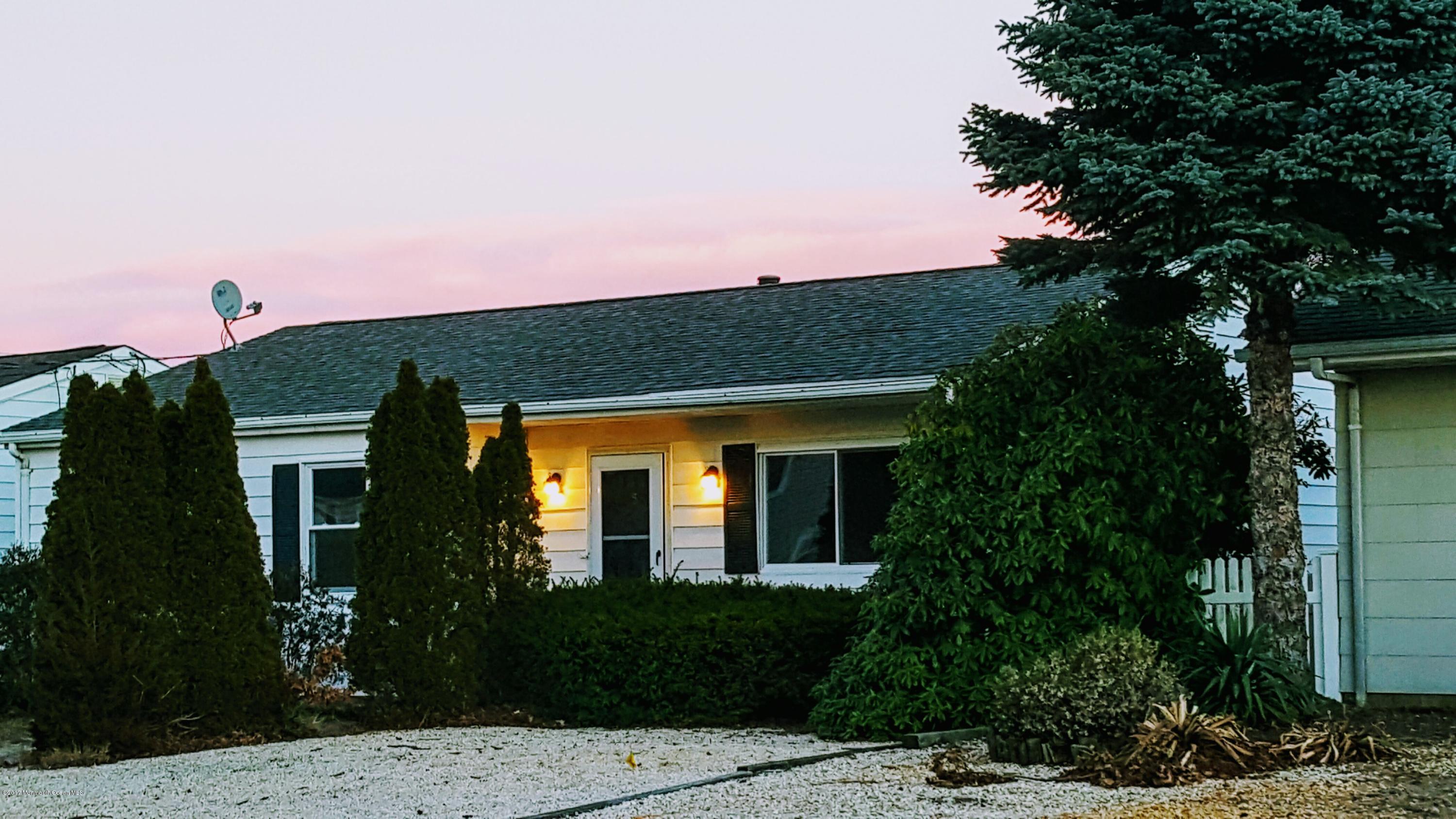 5 Commodore Drive Brick, NJ 08723 - Photo 21 of 32 20170104_165102