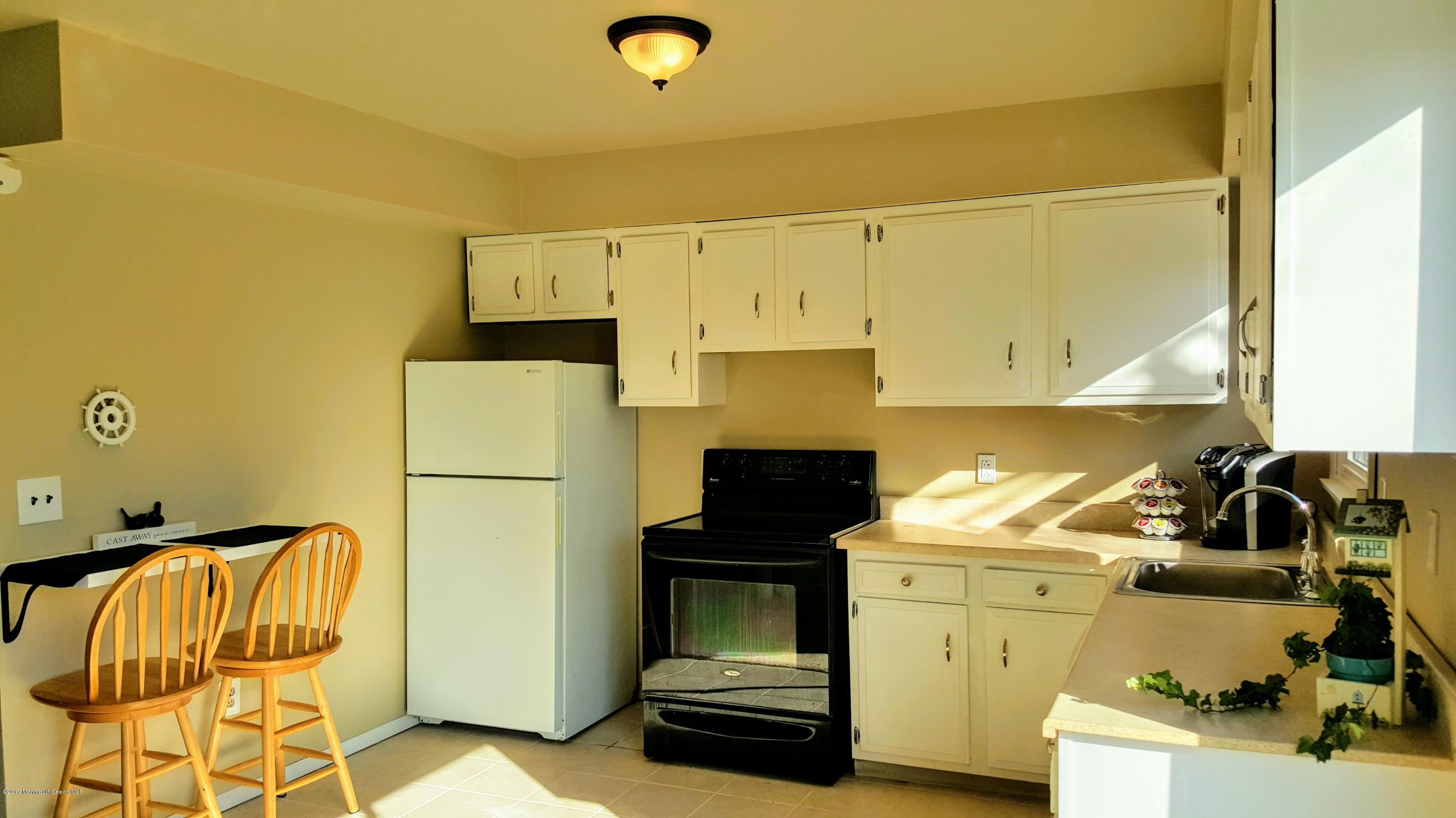 5 Commodore Drive Brick, NJ 08723 - Photo 5 of 32 20170116_110525