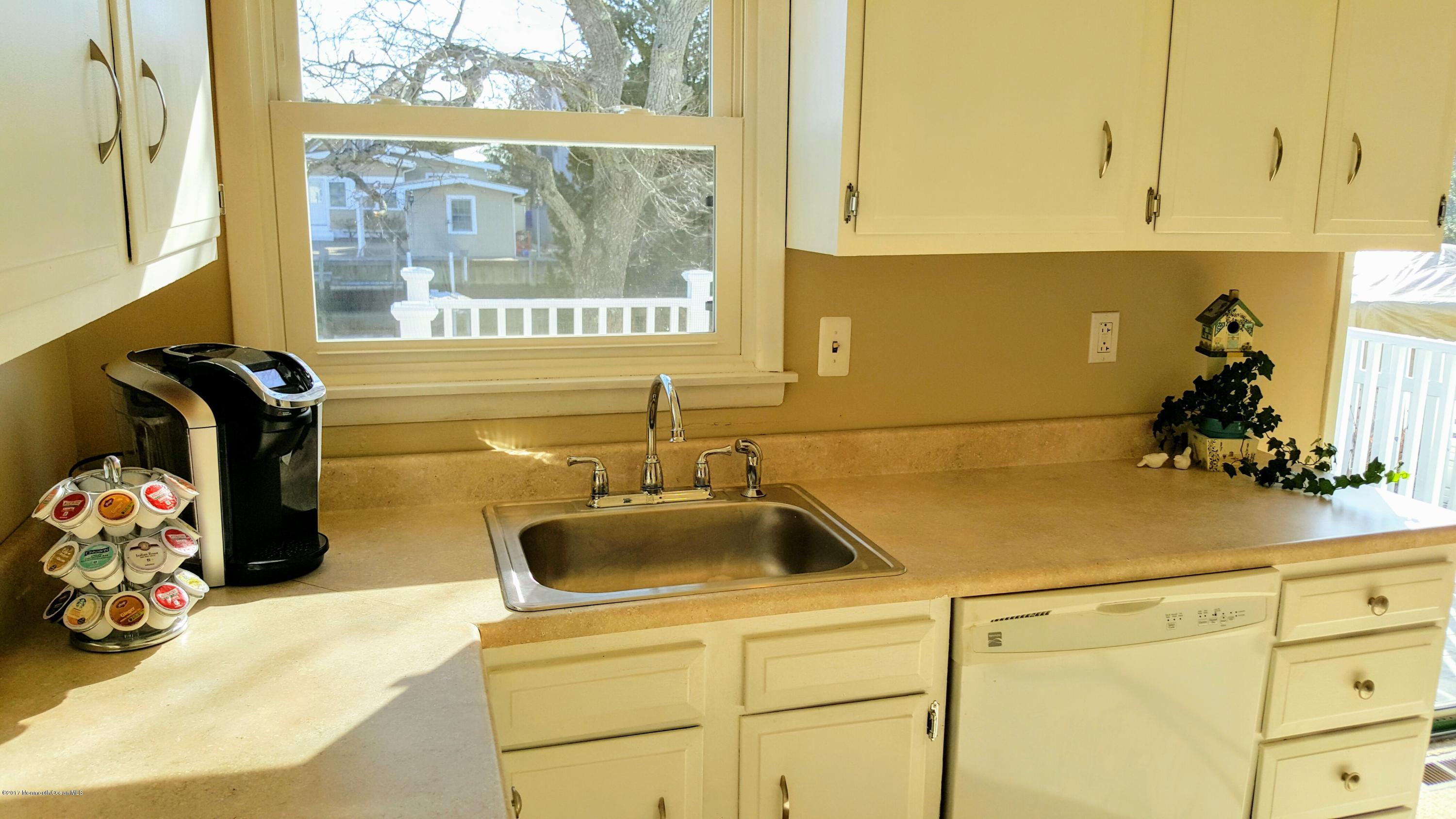 5 Commodore Drive Brick, NJ 08723 - Photo 9 of 32 20170116_110828
