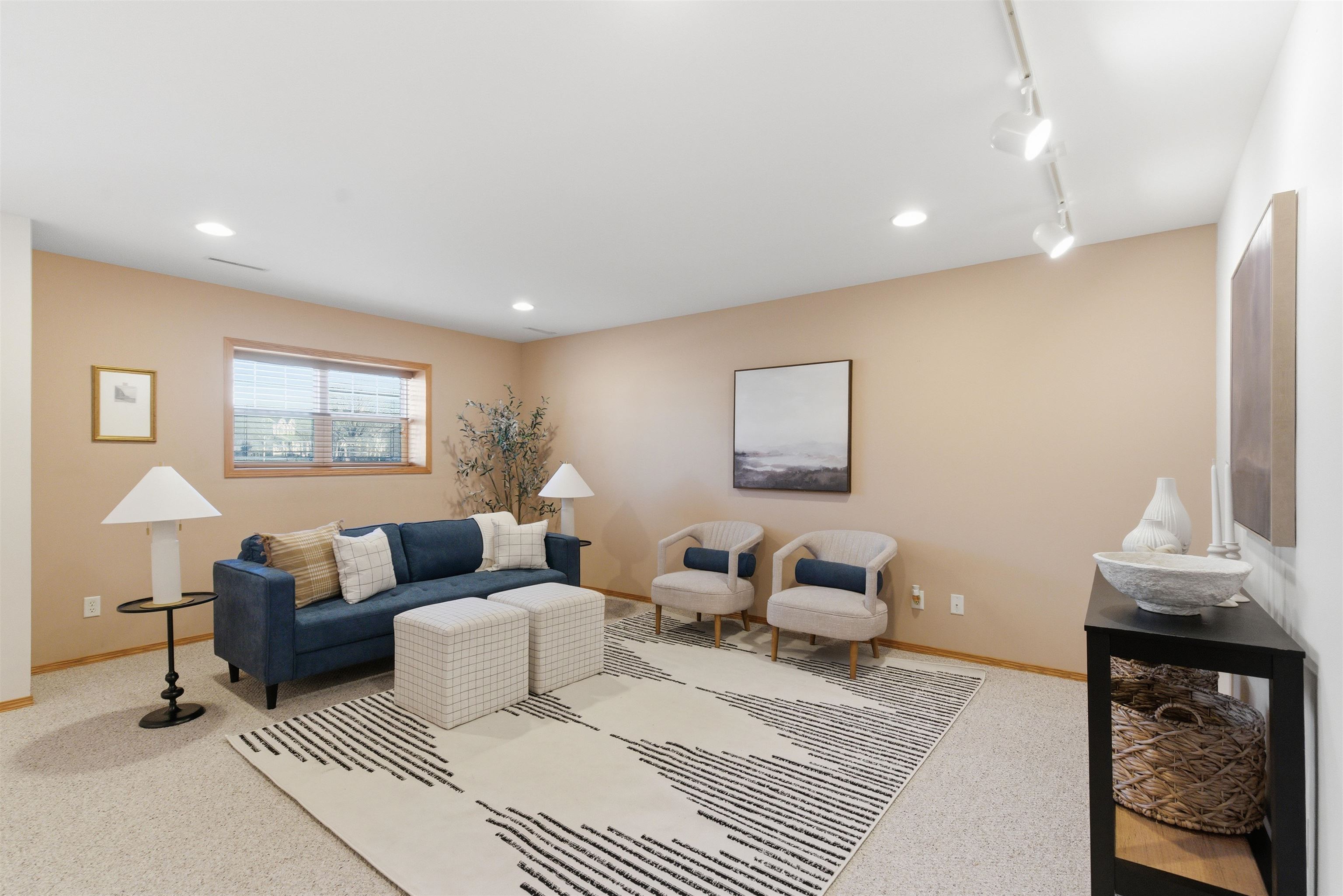 706 Amnicon Trail Madison, WI 53718 - Photo 5 of 44