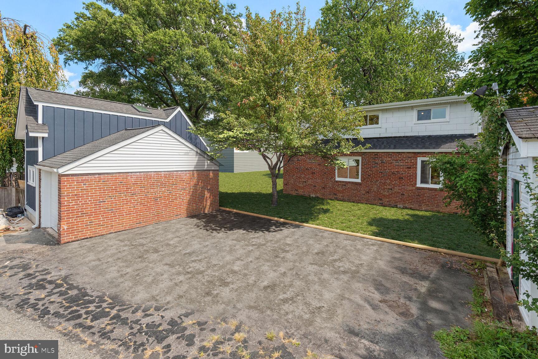 703 Bonifant Street Silver Spring, MD 20910 - Photo 36 of 48 3 parking spots !!!