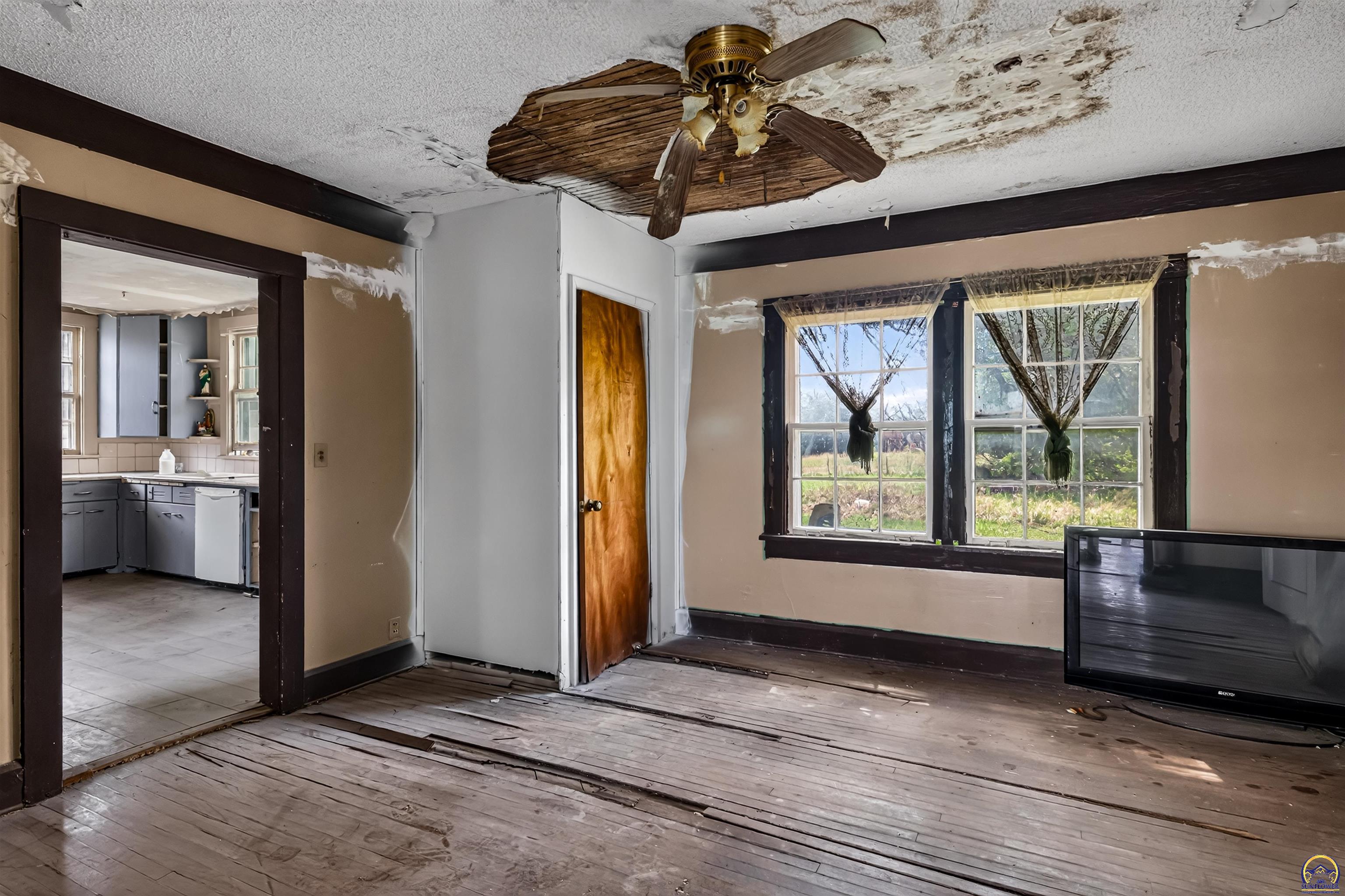 14029 278th Road Holton, KS 66436 - Photo 9 of 42 Gallery Image 9