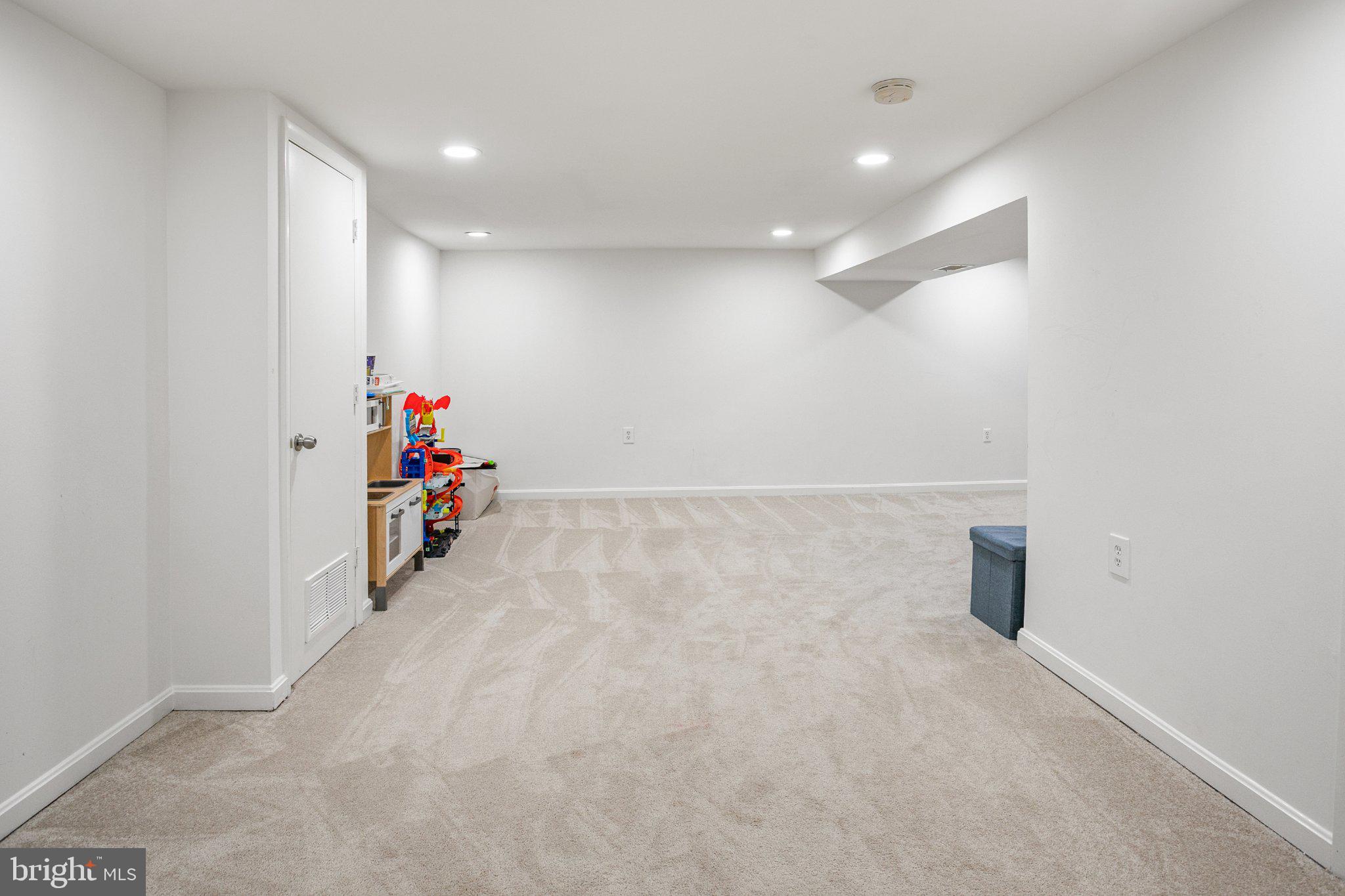 10197 Wavell Road Fairfax, VA 22032 - Photo 20 of 30 Gallery Image 20
