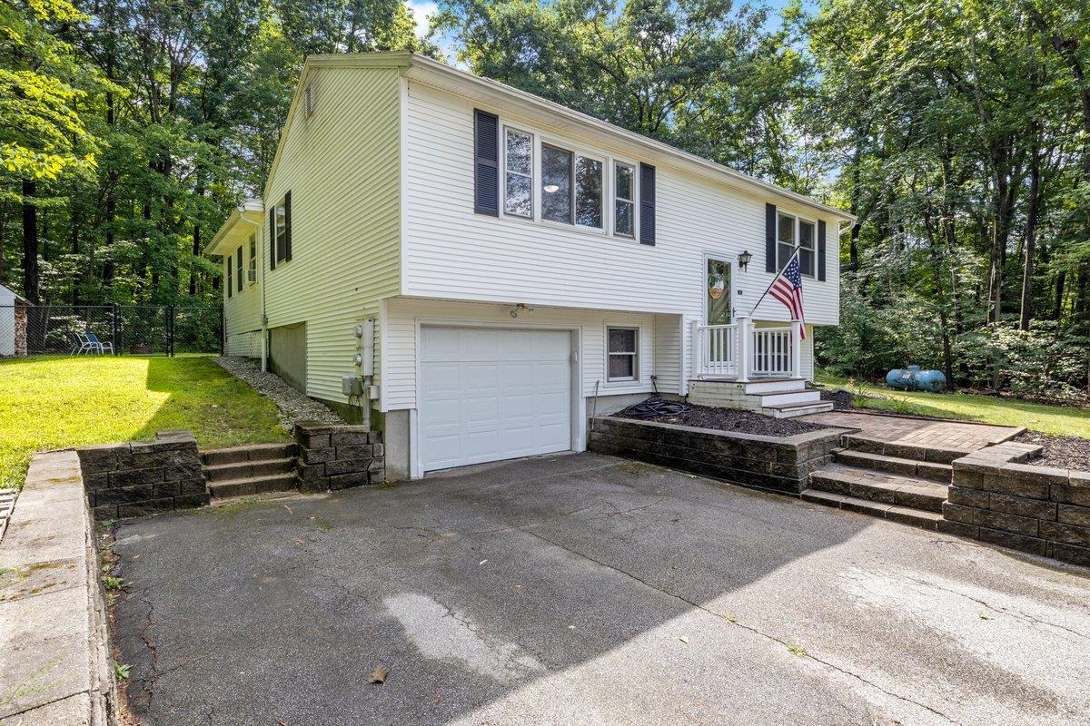 4 Allison Lane Derry, NH 03038 - Photo 1 of 29 Gallery Image 1