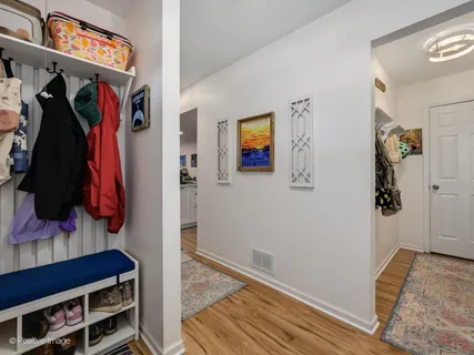 $849,900 | 492 West Belmont Avenue, Chicago, IL 60657