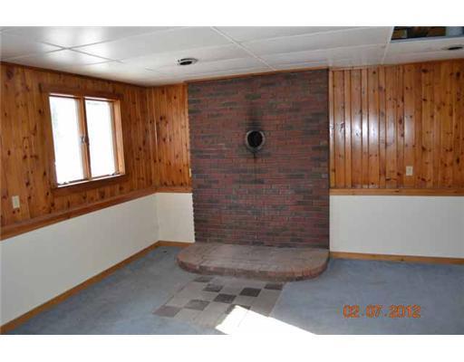 351 Johnson Mill Road Orrington, ME 04474 - Photo 5 of 9 Den/Family/Great Room.