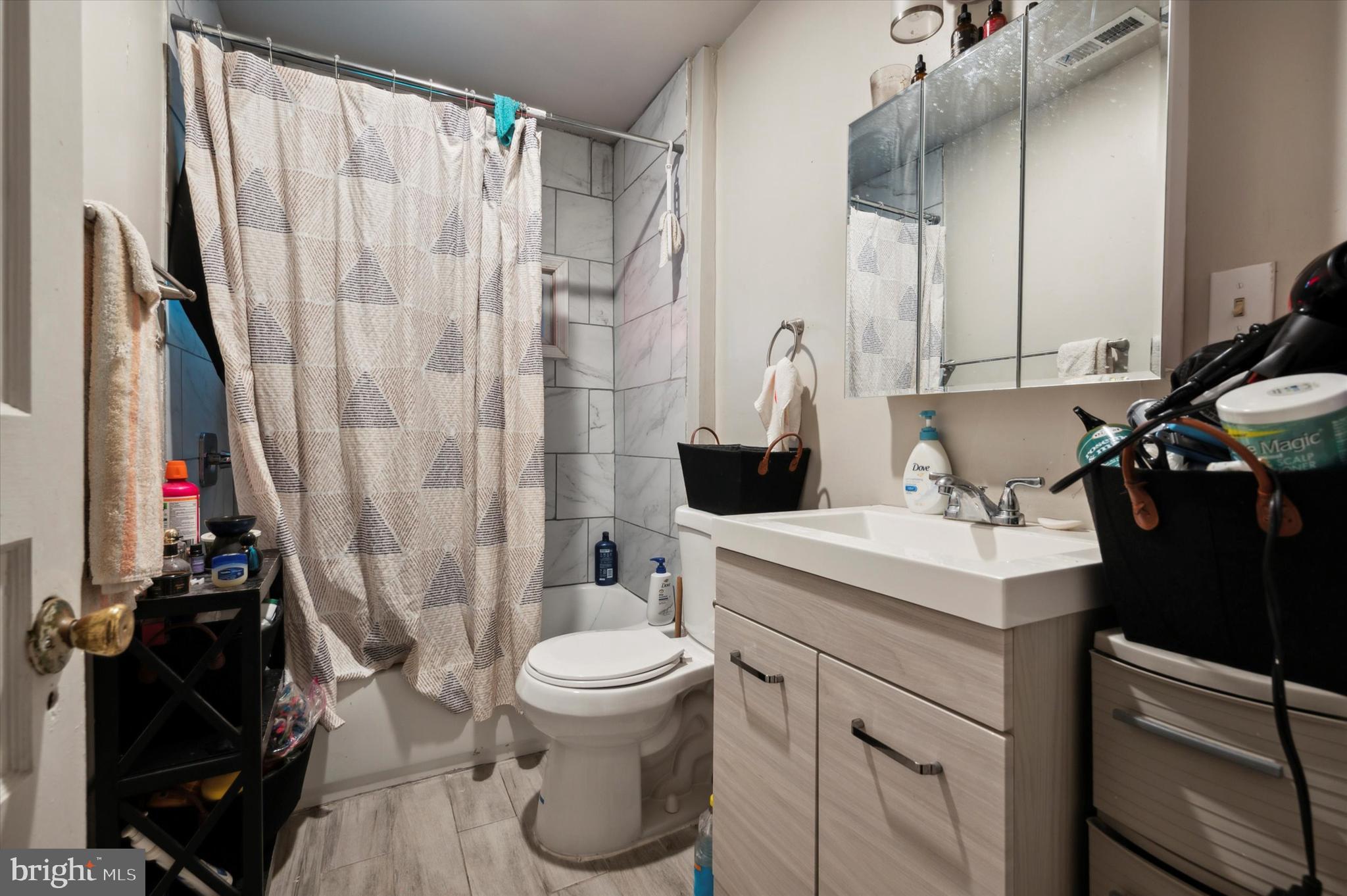 6803 Woodland Avenue Philadelphia, PA 19142 - Photo 9 of 11