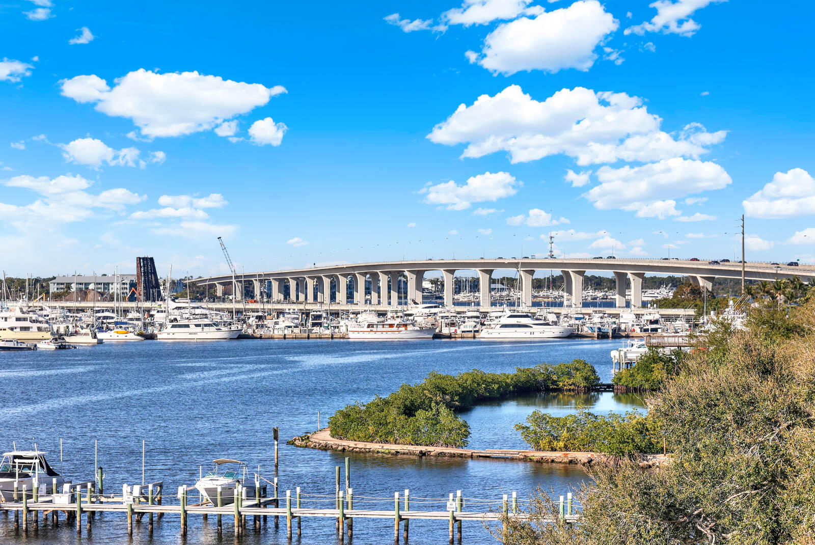 624 Southwest St Lucie Crescent, Unit 406 Stuart, FL 34994 - Photo 3 of 42 406_Edgewater-44