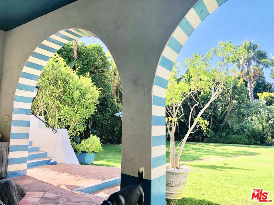 242 Mabery Road Santa Monica, CA 90402 - Photo 13 of 16 a view of swimming pool with a garden