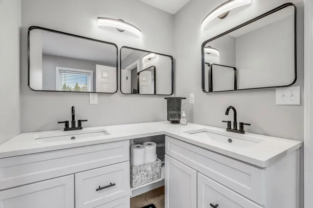 $540,000 | 160 Baker Road, Winterport, ME 04496