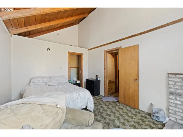 $330,000 | 624 Tunnel Road, Glendale, OR 97442