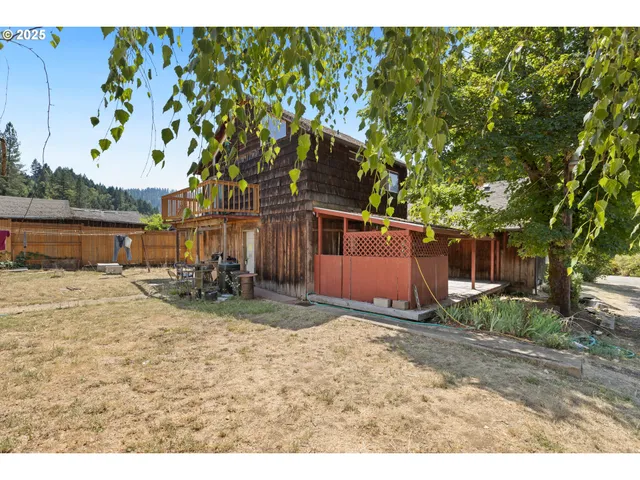 $330,000 | 624 Tunnel Road, Glendale, OR 97442