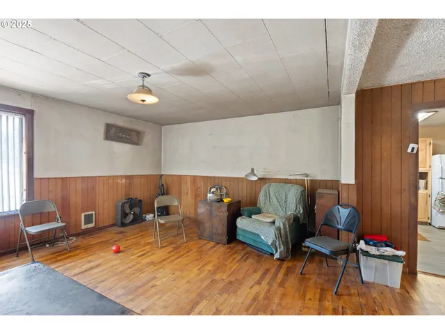 $330,000 | 624 Tunnel Road, Glendale, OR 97442