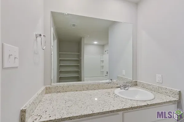 $1,895 | 115 ORTHELLO Court, Lafayette, LA 70507