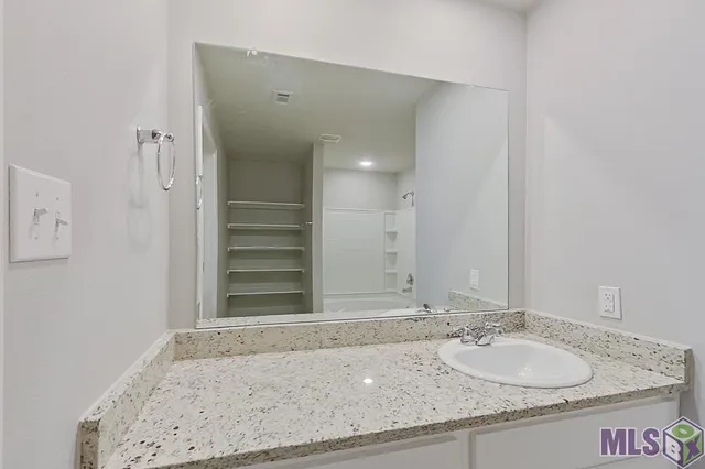 $1,895 | 115 ORTHELLO Court, Lafayette, LA 70507