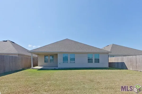 $1,895 | 115 ORTHELLO Court, Lafayette, LA 70507