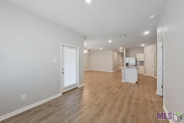 $1,895 | 115 ORTHELLO Court, Lafayette, LA 70507