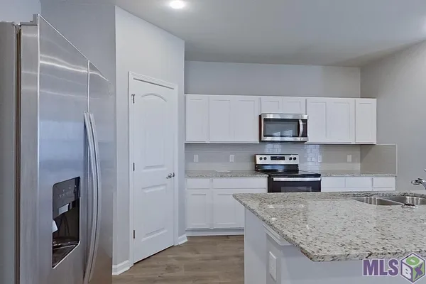 $1,895 | 115 ORTHELLO Court, Lafayette, LA 70507