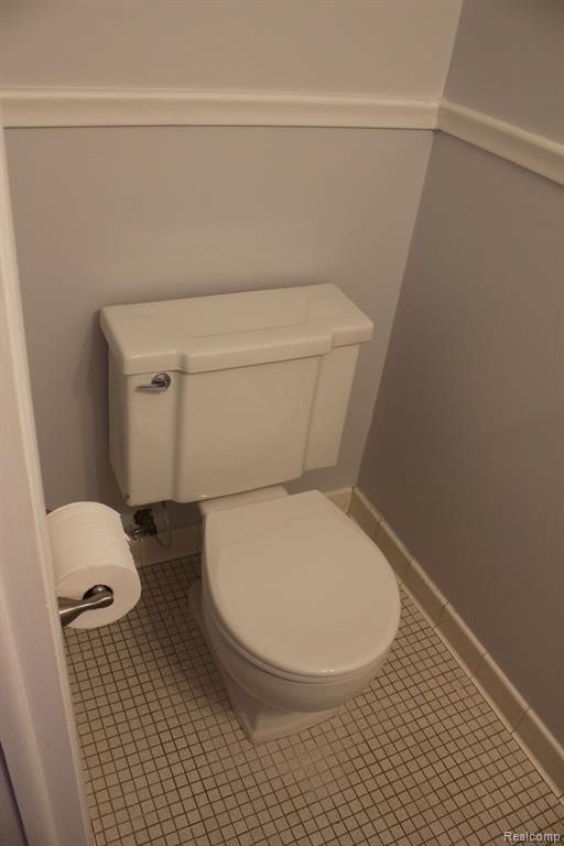 1006 Tottenham Road Birmingham, MI 48009 - Photo 14 of 50