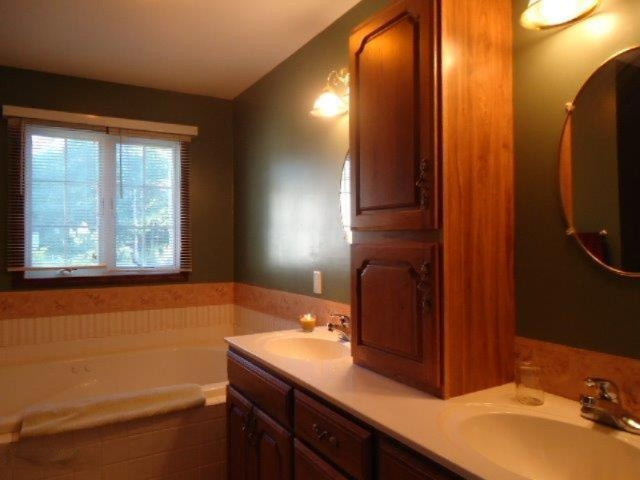 3696 MacArthur Road Muskegon, MI 49442 - Photo 10 of 17 3696 MacArthur 019