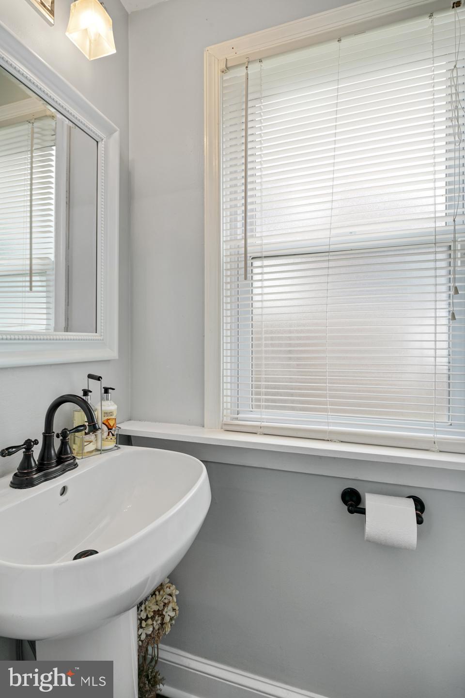 6 Edgewood Road Broomall, PA 19008 - Photo 20 of 24 Gallery Image 20