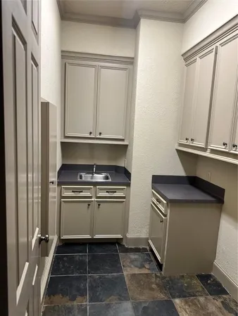 $3,800 | 38 Hillock Woods, Spring, TX 77380