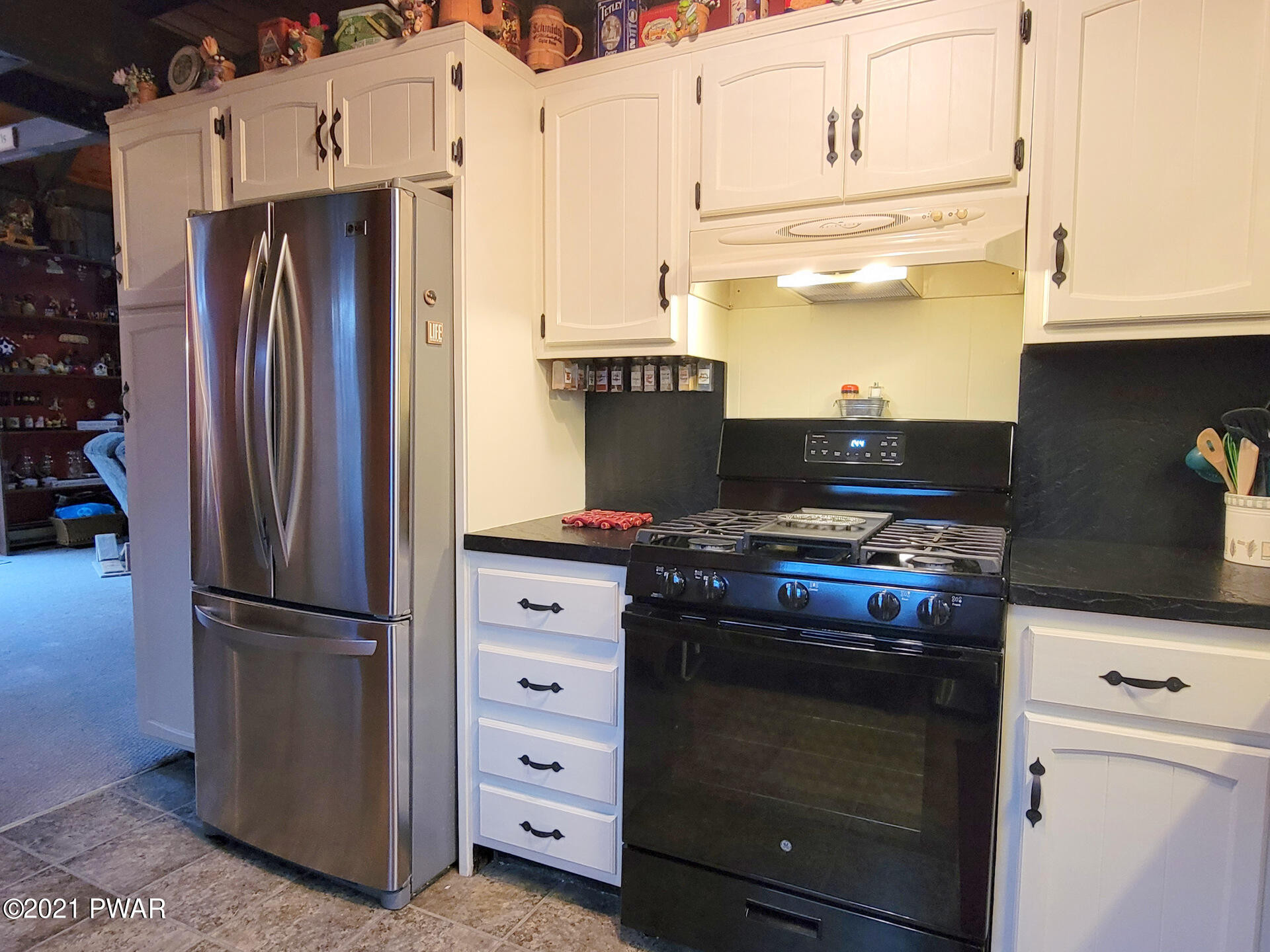 125 Timber Ridge Drive Hawley, PA 18428 - Photo 10 of 49 20211117_135405