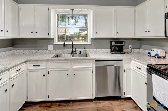 $242,900 | 111 Concord Lane, Victoria, TX 77901