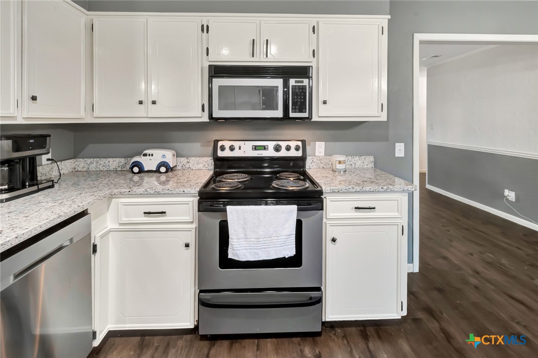 111 Concord Lane Victoria, TX 77901 - Photo 12 of 42