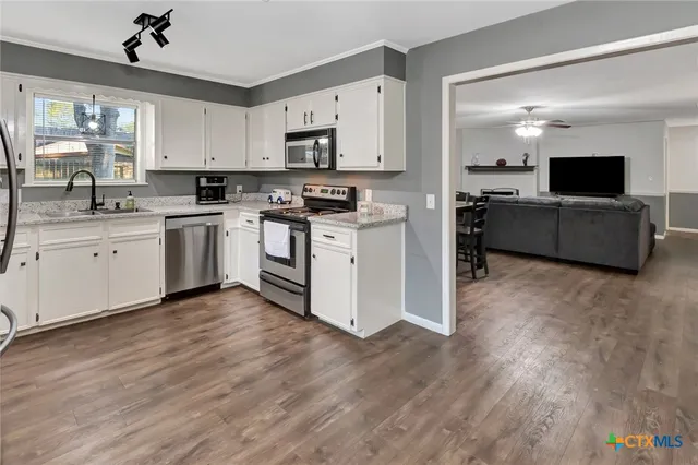 $242,900 | 111 Concord Lane, Victoria, TX 77901