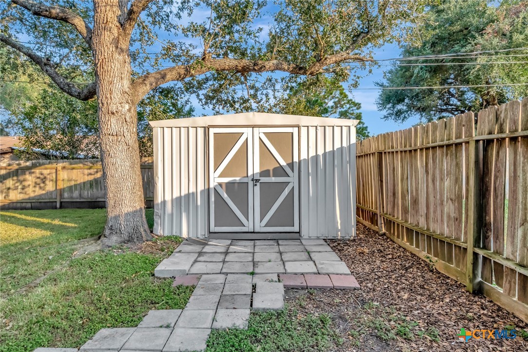 111 Concord Lane Victoria, TX 77901 - Photo 36 of 42