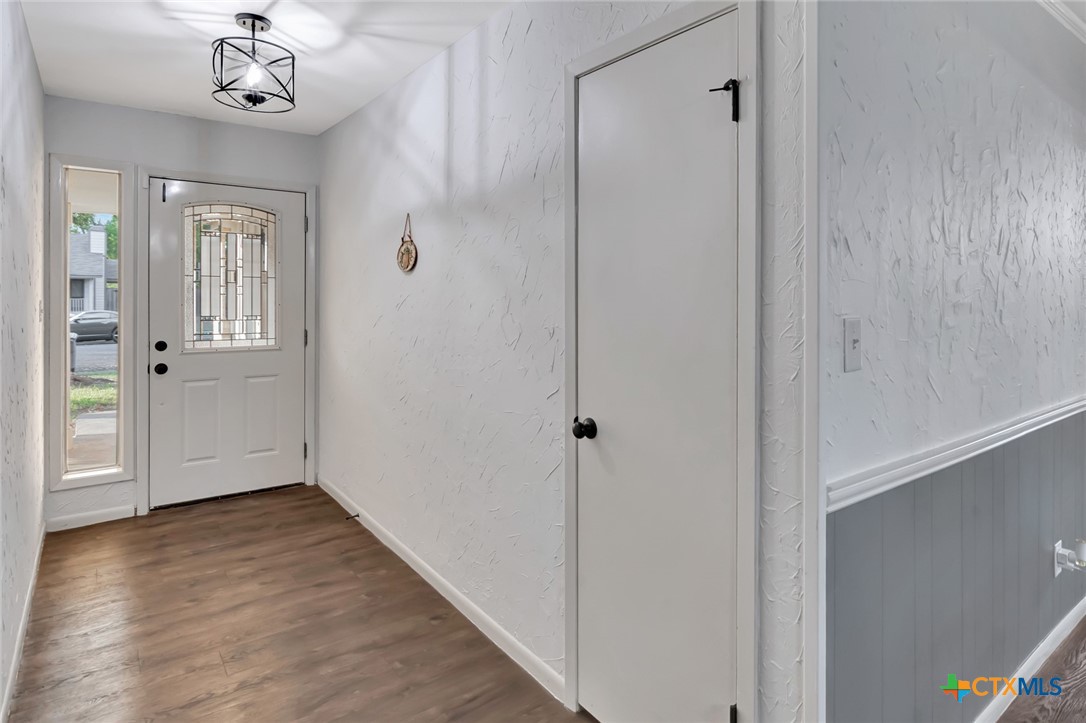 111 Concord Lane Victoria, TX 77901 - Photo 4 of 42