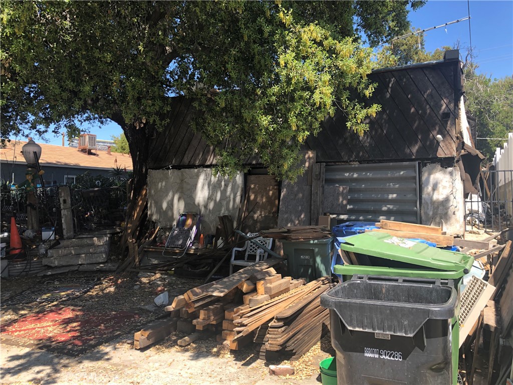 7115 Shadygrove Street Tujunga, CA 91042 - Photo 2 of 25 a view of outdoor space yard and patio