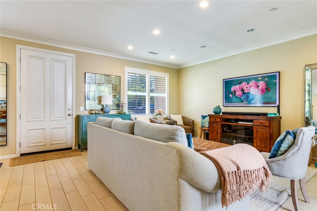 161 Working Ranch Irvine, CA 92602 - Photo 2 of 33