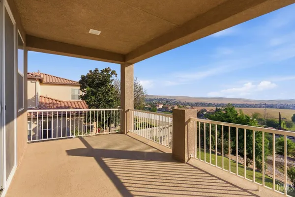 $679,995 | Undisclosed Address, Bakersfield, CA 93306
