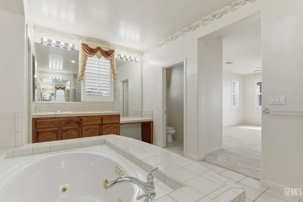 $679,995 | Undisclosed Address, Bakersfield, CA 93306
