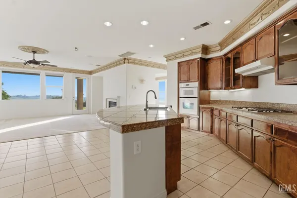 $679,995 | Undisclosed Address, Bakersfield, CA 93306