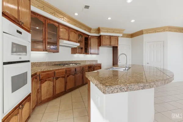 $679,995 | Undisclosed Address, Bakersfield, CA 93306