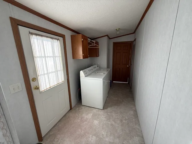 $64,900 | 4 Cynthia Lane, Beecher, IL 60401