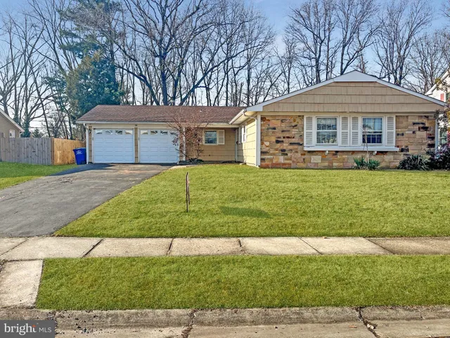 $299,000 | 34 East River Drive, Willingboro, NJ 08046