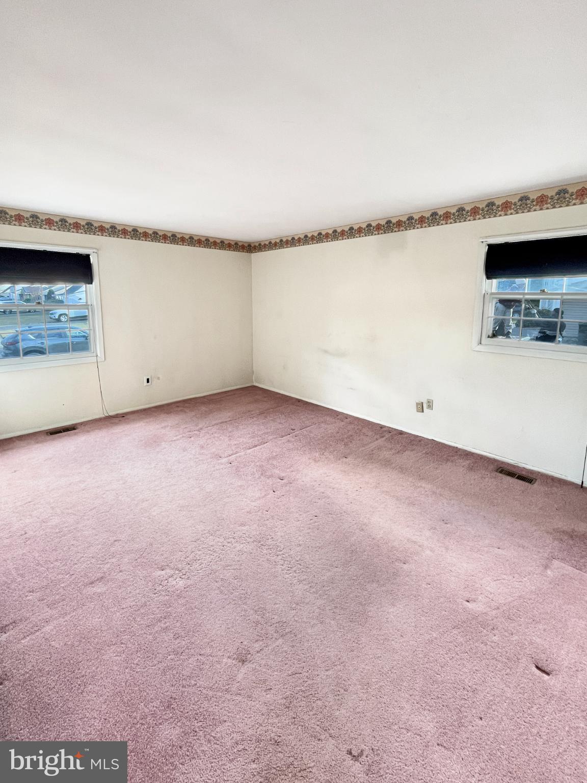 34 East River Drive Willingboro, NJ 08046 - Photo 12 of 15 an empty room with a fireplace