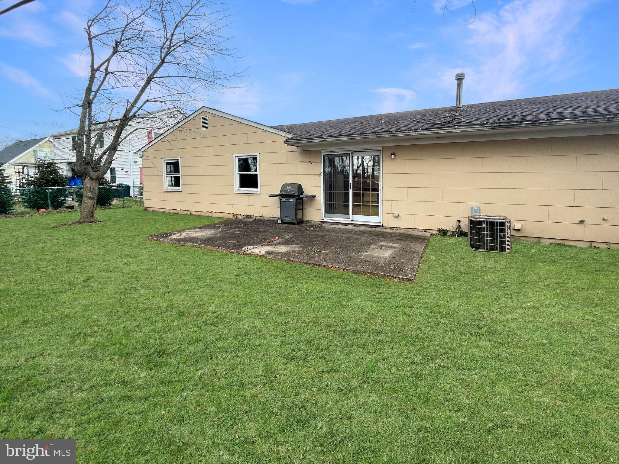 34 East River Drive Willingboro, NJ 08046 - Photo 15 of 15 a view of a backyard of the house