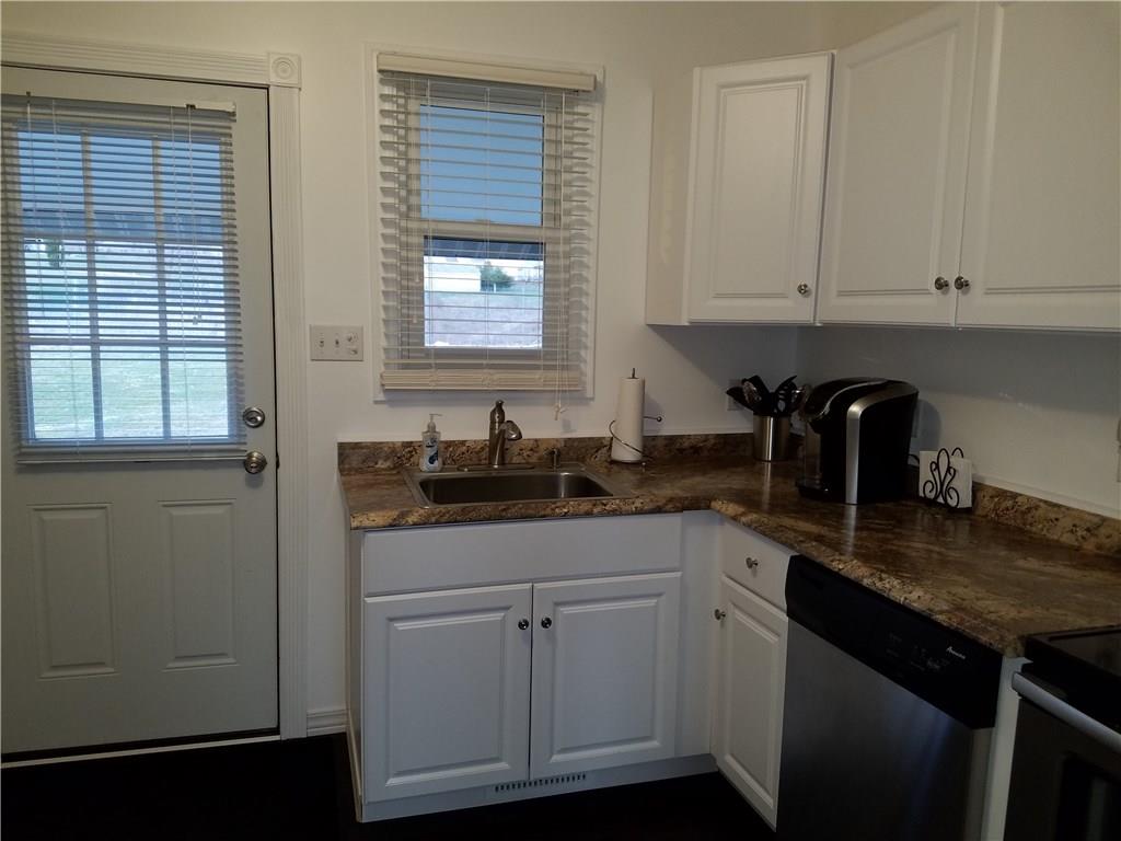285 Fosterville Road Greensburg, PA 15601 - Photo 4 of 13 Gallery Image 4