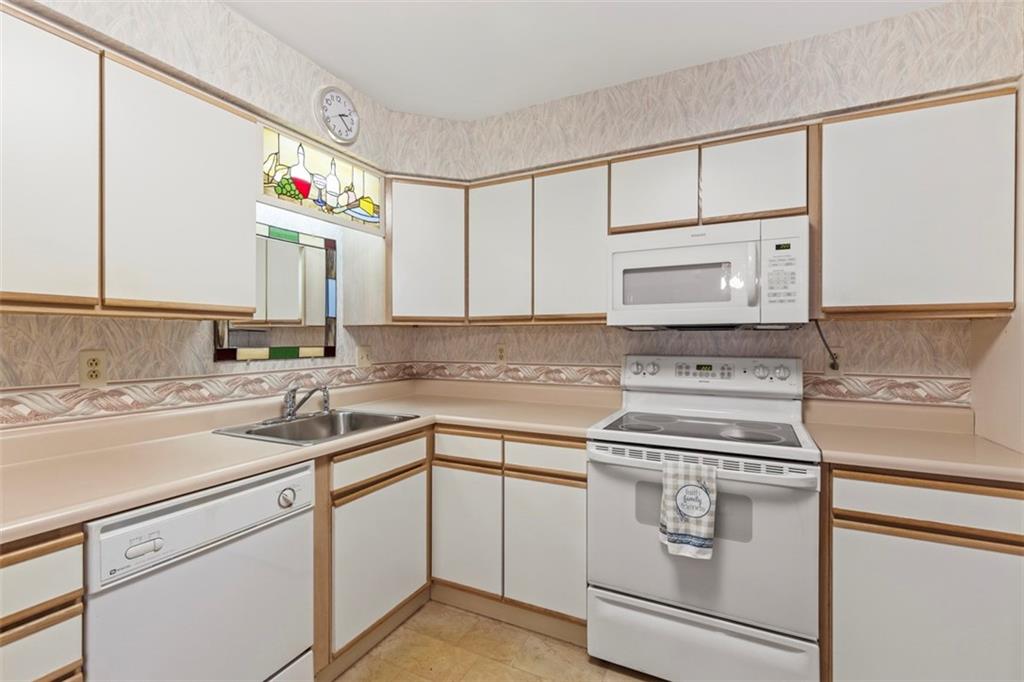 551 Sloop Road, Unit 59 Pittsburgh, PA 15237 - Photo 13 of 25 Plenty of Workspace