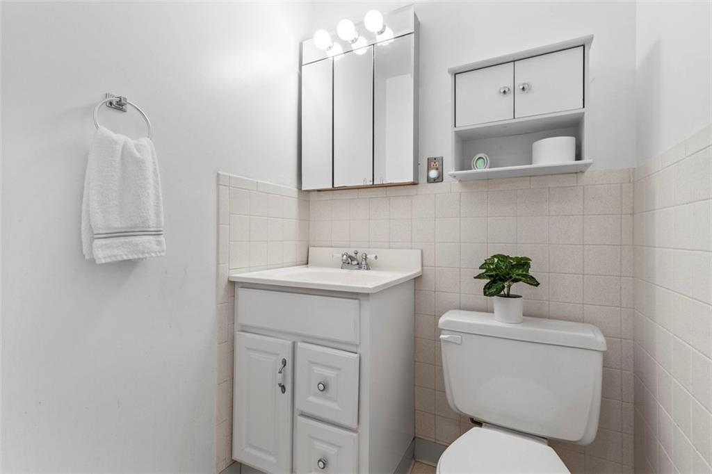 551 Sloop Road, Unit 59 Pittsburgh, PA 15237 - Photo 20 of 25 Half Bath
