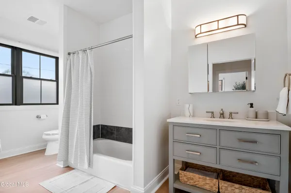 $845,000 | 30 Lake Avenue, Unit 413, Saratoga Springs, NY 12866