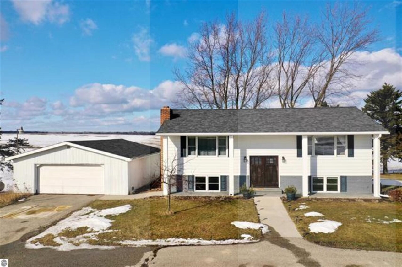 7596 West Stoney Corners Road McBain, MI 49657 - Photo 1 of 1